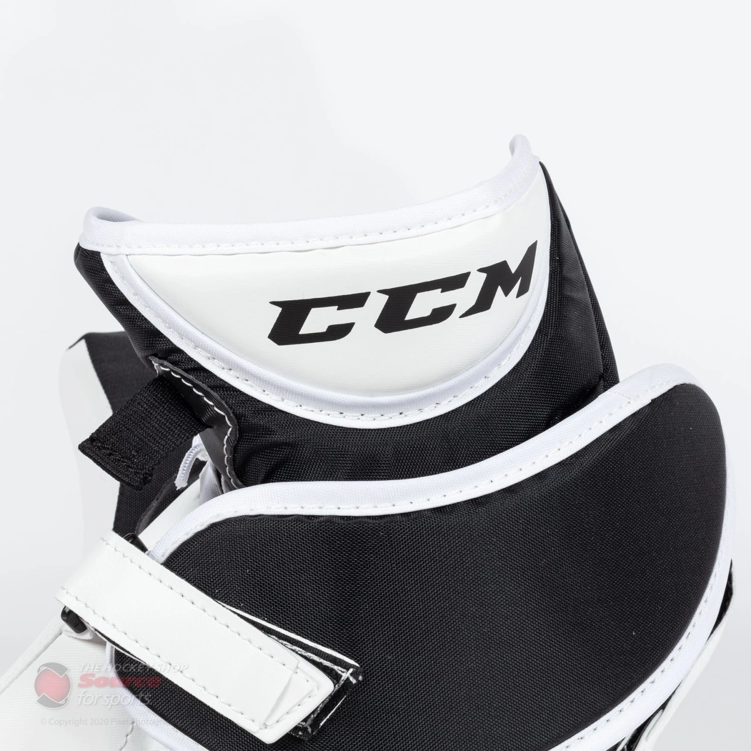 CCM Axis A1.5 Junior Goalie Catcher - Source Exclusive 8 CCM Axis A1.5 Junior Goalie Catcher - Source Exclusive - Image 8