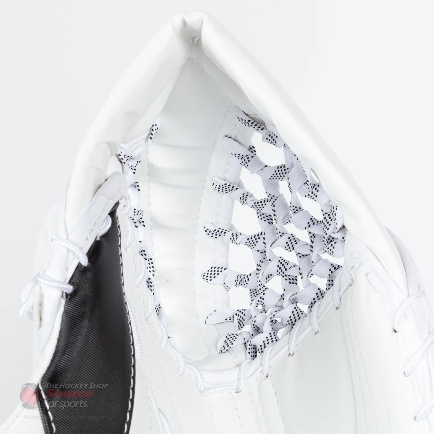 CCM Axis A1.5 Junior Goalie Catcher - Source Exclusive 2 CCM Axis A1.5 Junior Goalie Catcher - Source Exclusive - Image 2