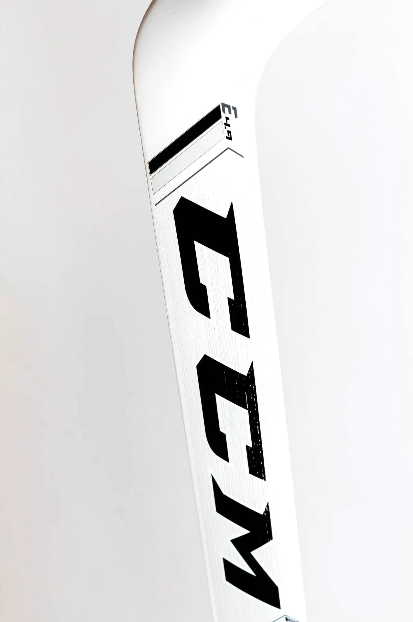 CCM Extreme Flex E4.9 Junior Goalie Stick 12 CCM Extreme Flex E4.9 Junior Goalie Stick - Image 12