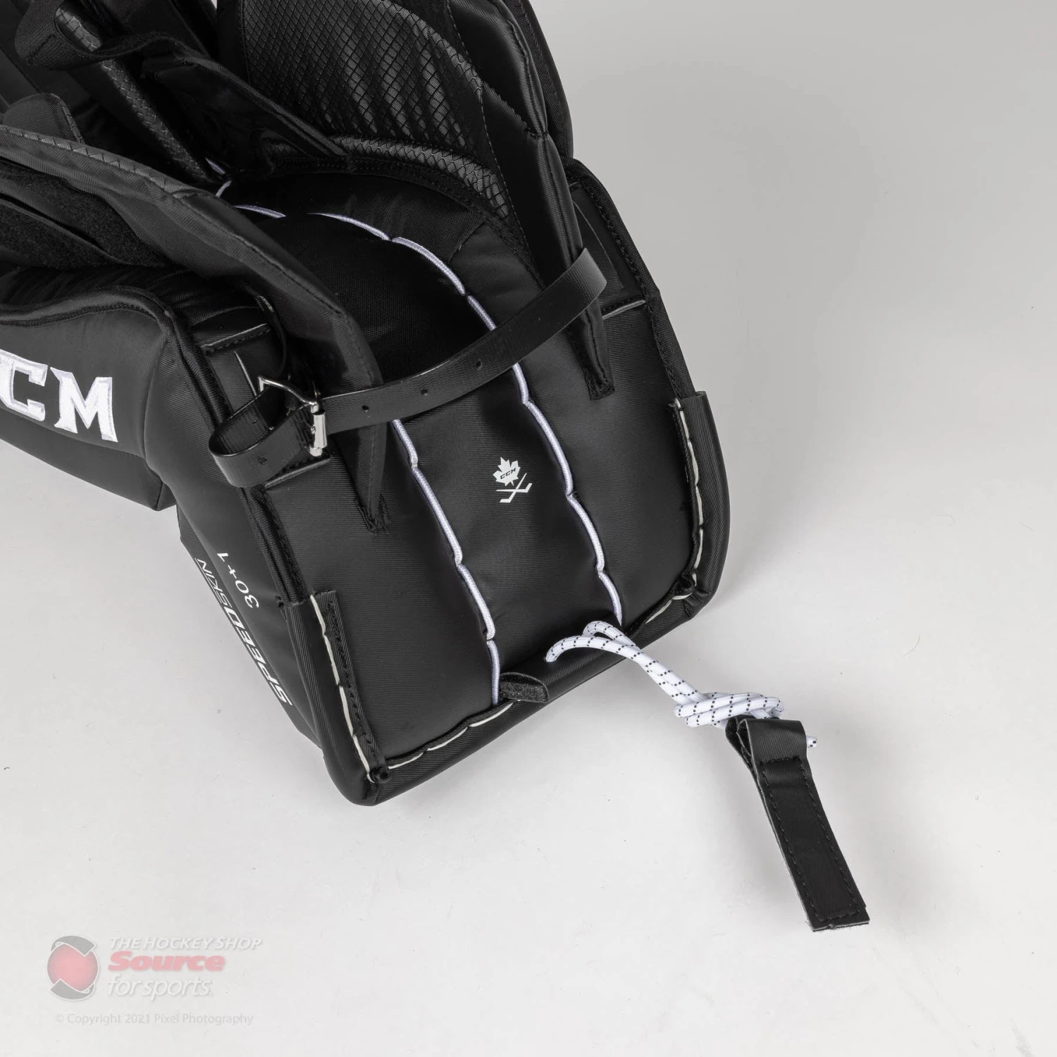 CCM Extreme Flex E5.5 Junior Goalie Leg Pads - Source Exclusive 13 CCM Extreme Flex E5.5 Junior Goalie Leg Pads - Source Exclusive - Image 13