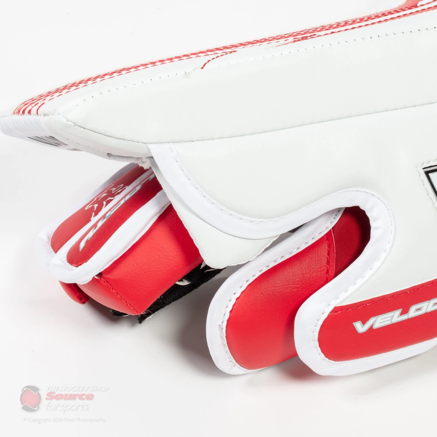 Vaughn Velocity V9 Junior Goalie Blocker 2 Vaughn Velocity V9 Junior Goalie Blocker - Image 2