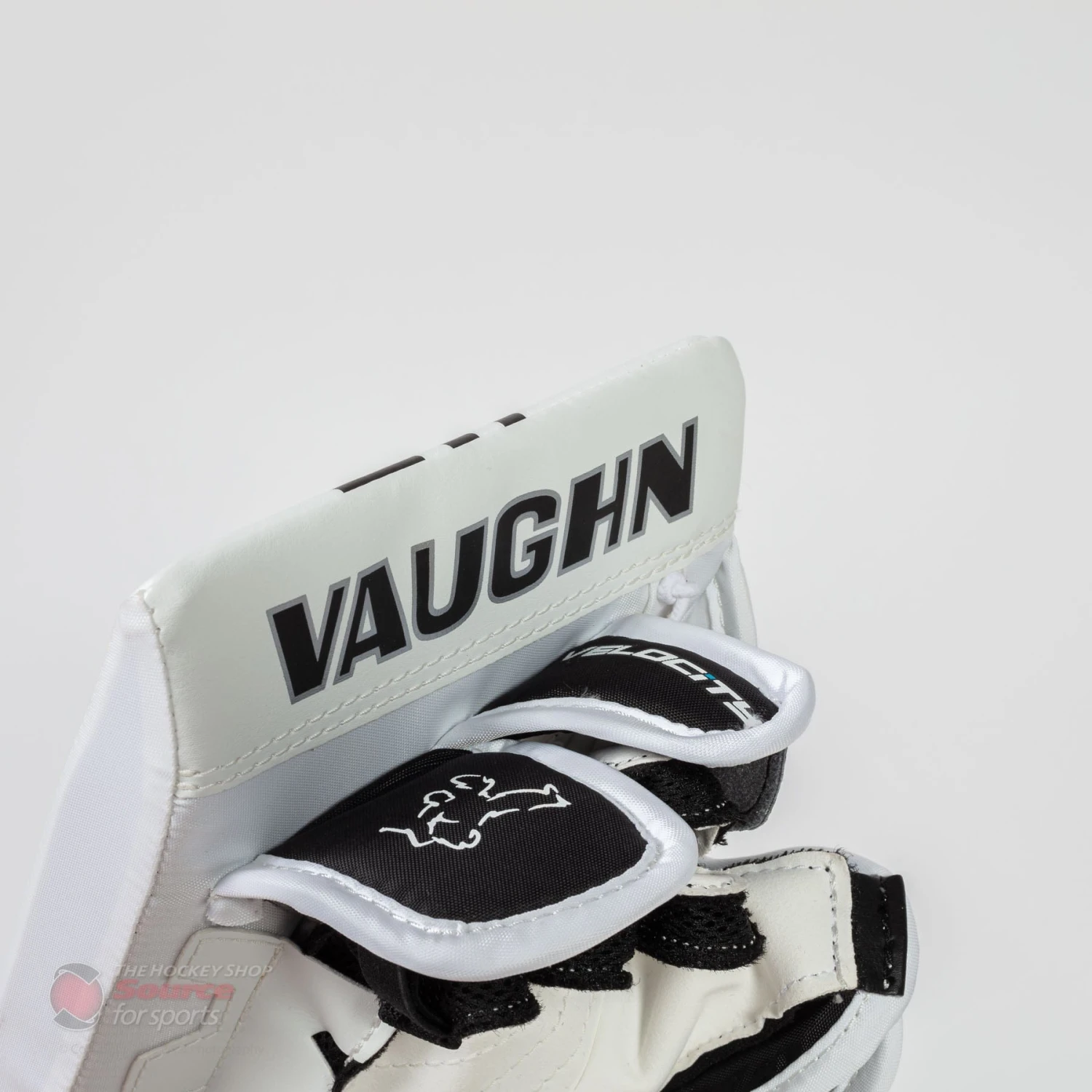 Vaughn Velocity V9 Youth Goalie Blocker 6 Vaughn Velocity V9 Youth Goalie Blocker - Image 6