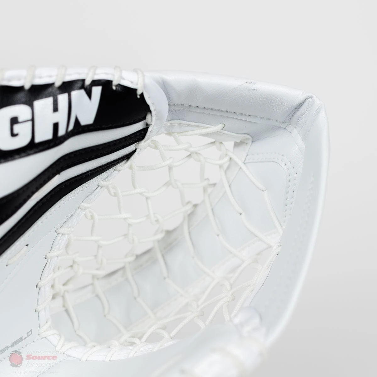 Vaughn Ventus SLR2-ST Pro Carbon Senior Goalie Catcher 3 Vaughn Ventus SLR2-ST Pro Carbon Senior Goalie Catcher - Image 3