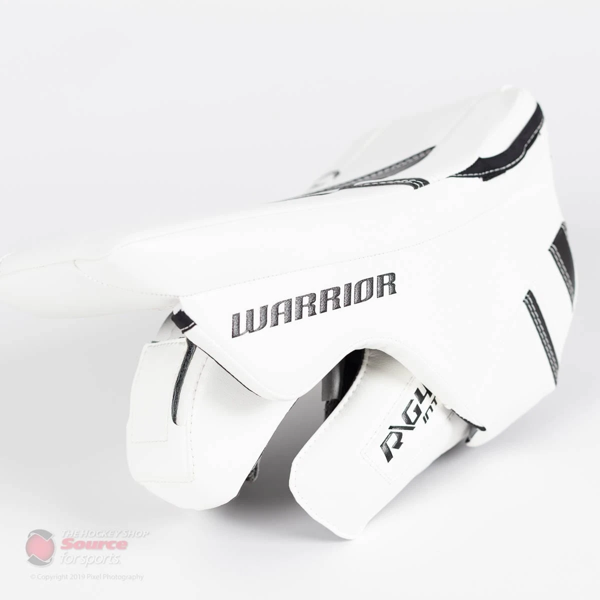 Warrior Ritual G4 Intermediate Goalie Blocker 5 Warrior Ritual G4 Intermediate Goalie Blocker - Image 5