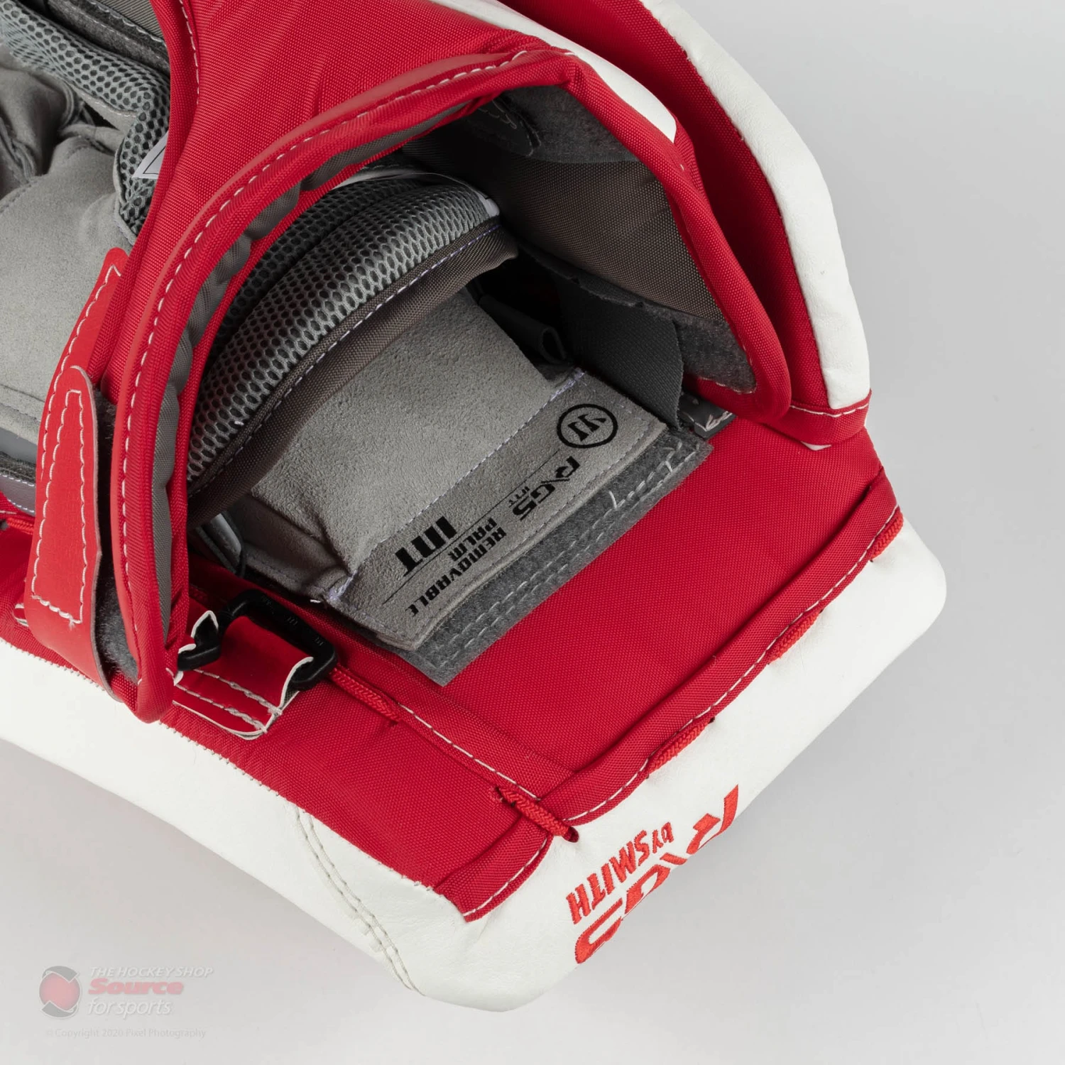 Warrior Ritual G5 Intermediate Goalie Blocker 6 Warrior Ritual G5 Intermediate Goalie Blocker - Image 6