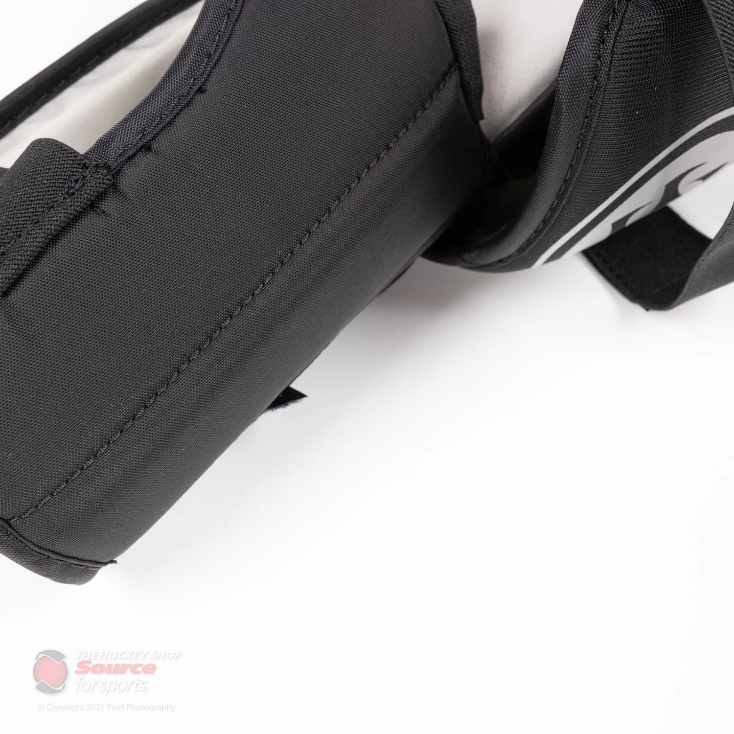 Warrior Ritual X3 E+ Intermediate Goalie Knee Pads 6 Warrior Ritual X3 E+ Intermediate Goalie Knee Pads - Image 6